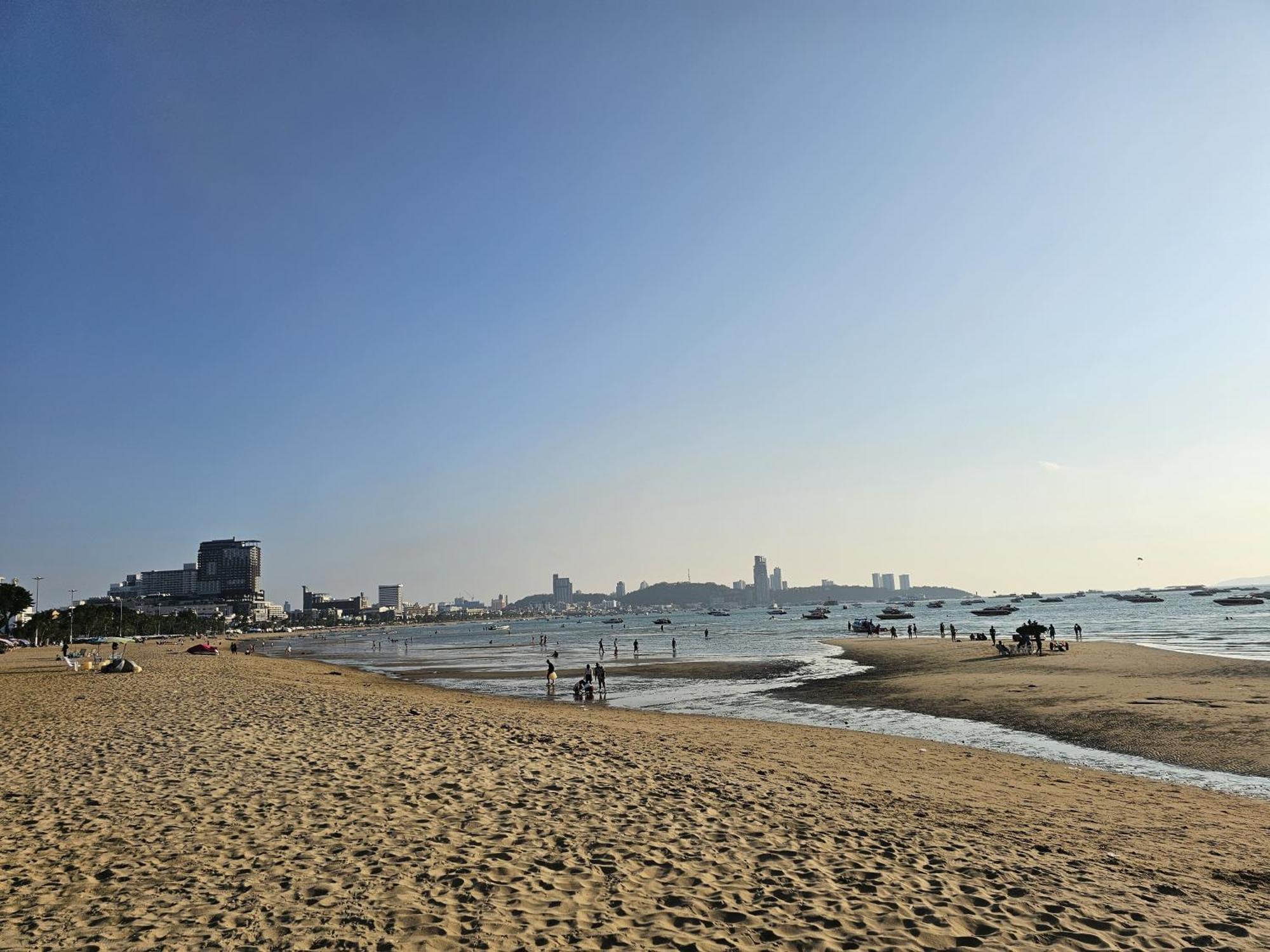 39 Living Pattaya Villa Luaran gambar