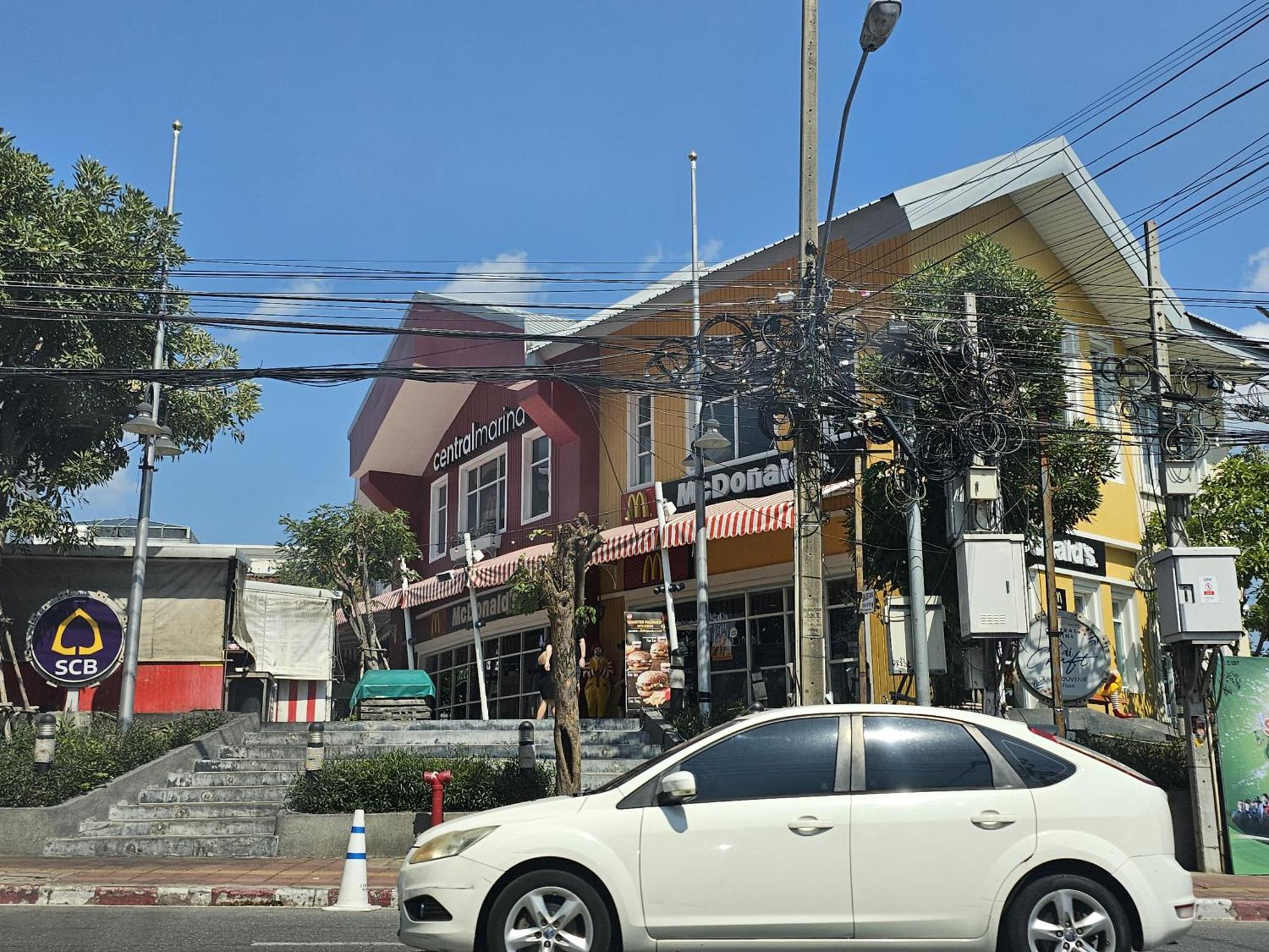 39 Living Pattaya Villa Luaran gambar