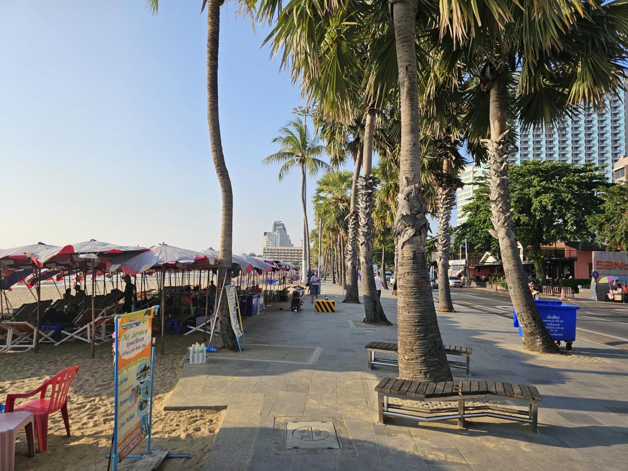 39 Living Pattaya Villa Luaran gambar